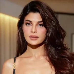 Top 10 Hottest Bollywood Actresses Trending on Instagram in 2025