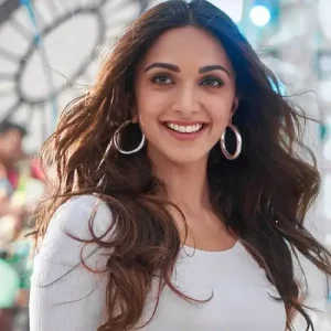 Top 10 Hottest Bollywood Actresses Trending on Instagram in 2025